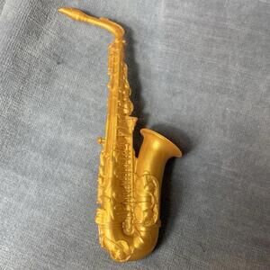 Barbie Team Stacie Gold Saxophone Music Class 2018 Replacement Part No Strap